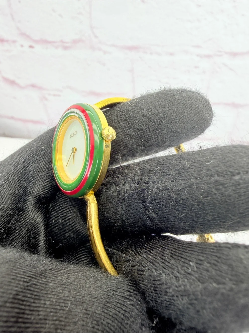 Gucci Interchangeable Bangle Watch with Colored Bezels - Gold & Green